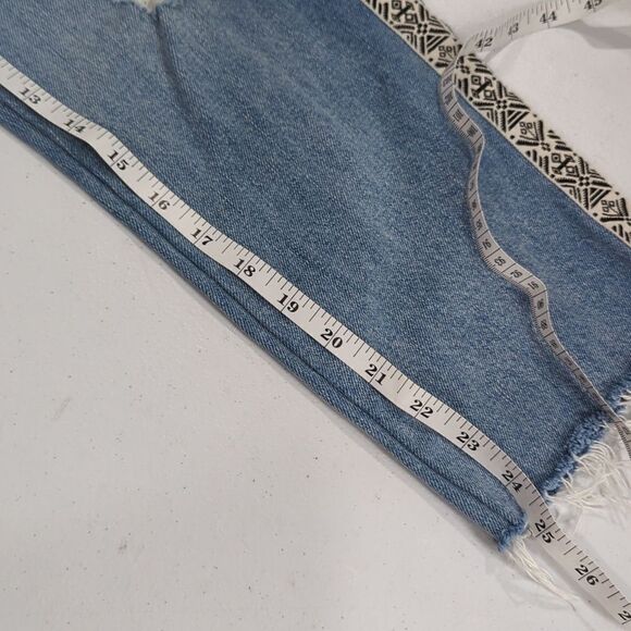 Lucky Brand Jeans womens 2 Blue Relaxed Tapered Light Wash Embroidered Trim - Picture 15 of 15